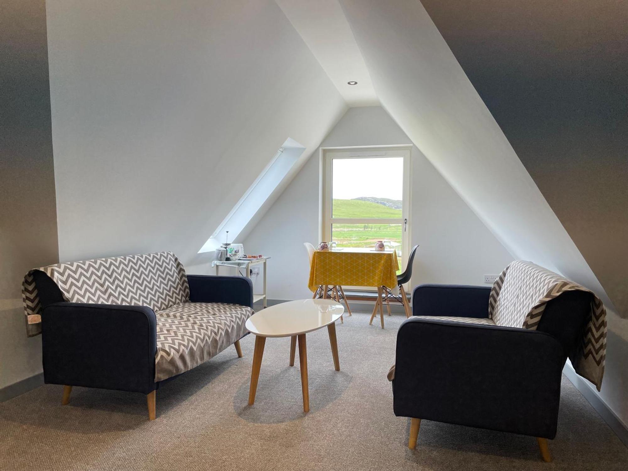 The Bridge B&B Kilmaluag Eksteriør billede